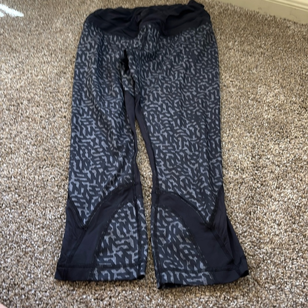 Lululemon Run Inspire Crop II Block It Pocket Luxtreme Heathered
